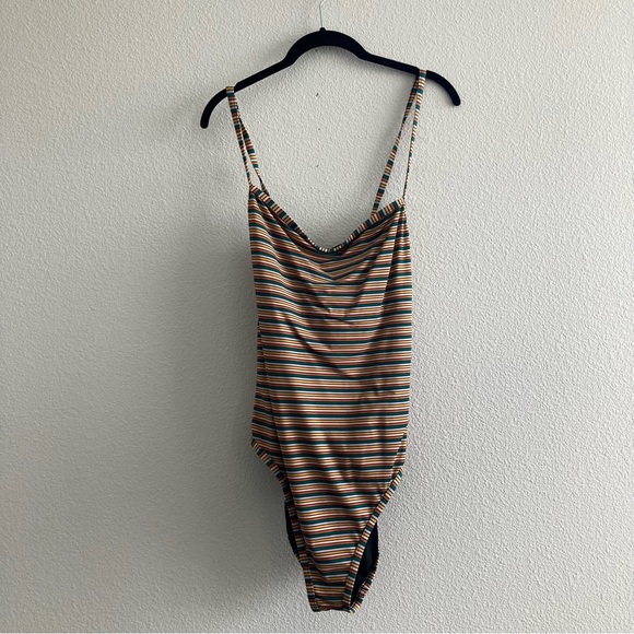 Madewell Second Wave Straight One-Piece Swimsuit in Rainbow Stripe - Picture 4 of 11